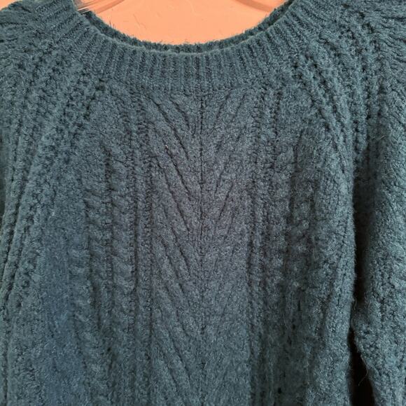 Forever 21 Contemporary Cable Knit Sweater - Picture 6 of 11